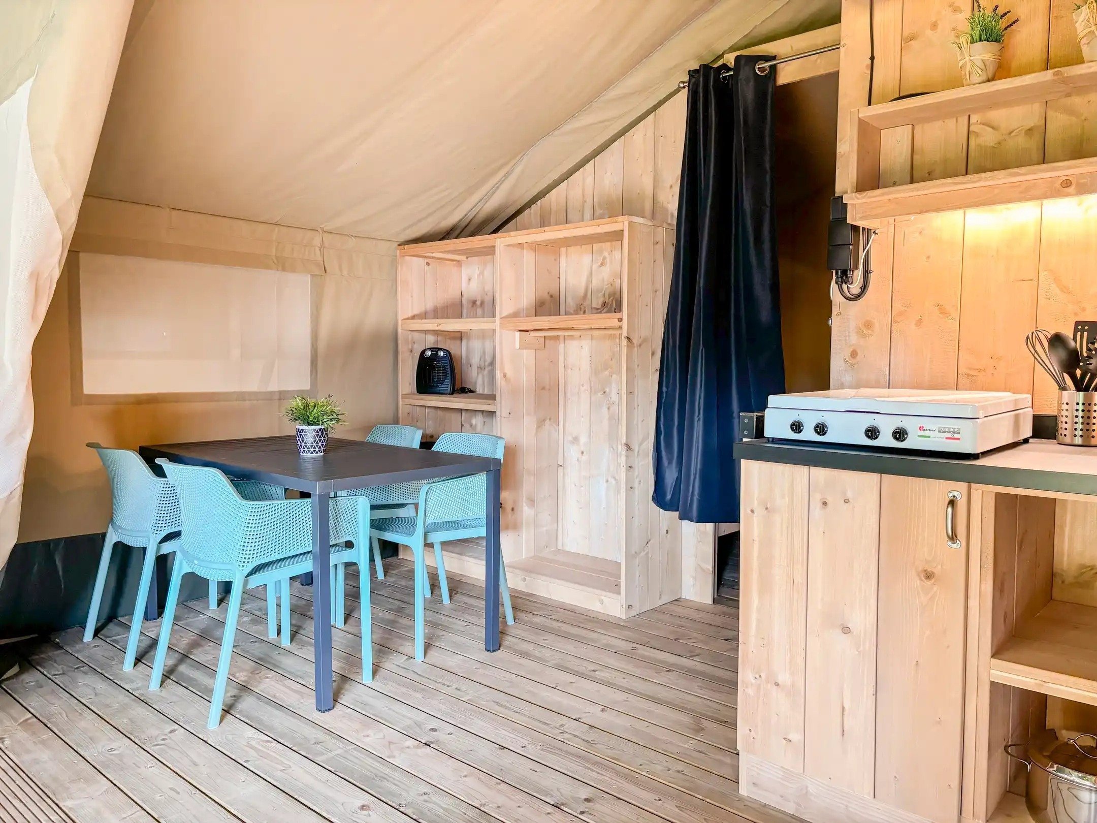 Safaritent hunze bulten drenthe zitplek